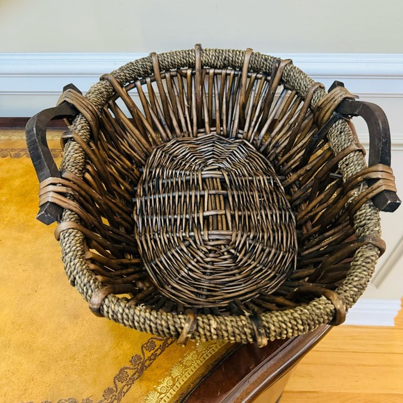 VTG Wicker Braided Rope Rectangular Boho Large Basket with 2 wood handles - Picture 4 of 5